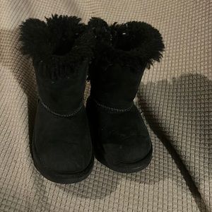 Toddler uggs size 7